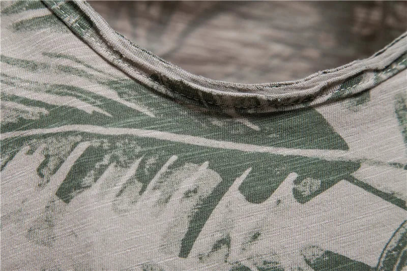 Herren T-Shirt im Hawaii-Stil aus 100 Prozent Baumwolle mit Oansatz Druck