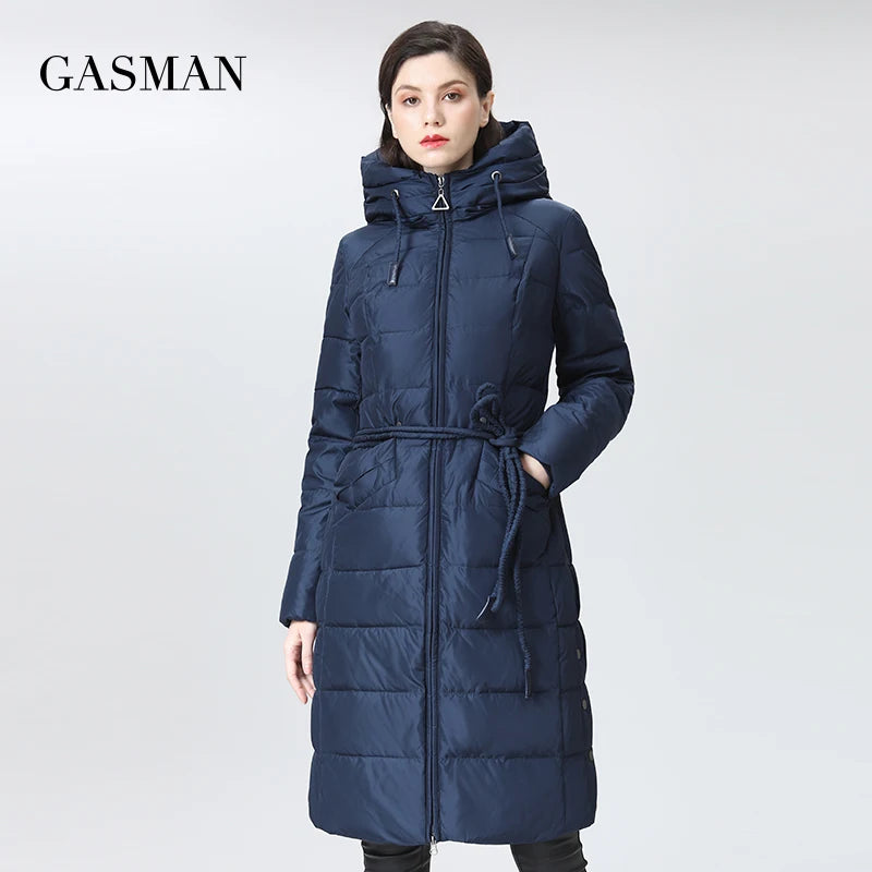 Kurze Damen-Daunenjacke mit Kapuze und großen Taschen in Mehrfarbig – Lässiger Parka in Übergröße