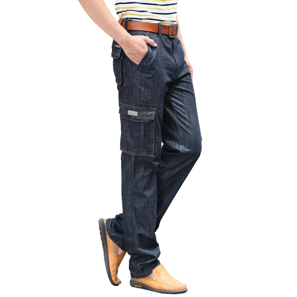 Herren Cargo-Denim-Hose mit normaler lockerer Passform und mehreren Taschen