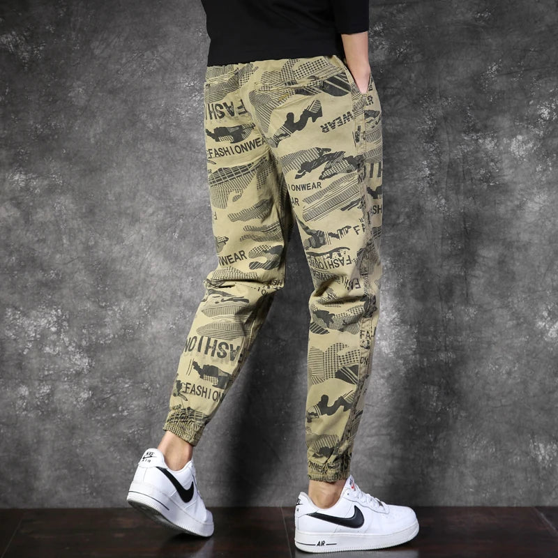 Herren Jogger Hose im taktischen Design mit Taschen und in Tarnung