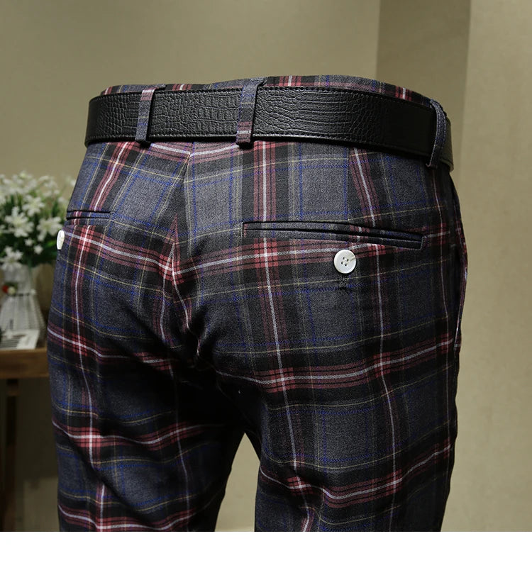 Leichter Herren-Leinenanzug mit Blazer und Hose – ideal für Frühling, Sommer und Herbst in Beige.