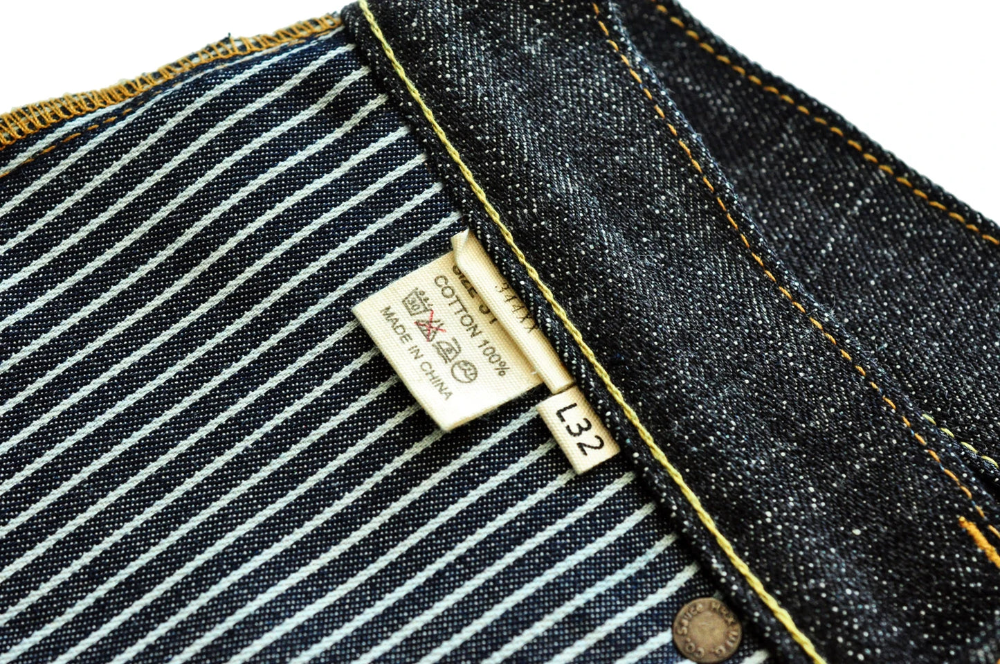 Herren Jeans im Vintage-Stil aus Selvedge Raw Denim mit Silber-überzogenen Knöpfen