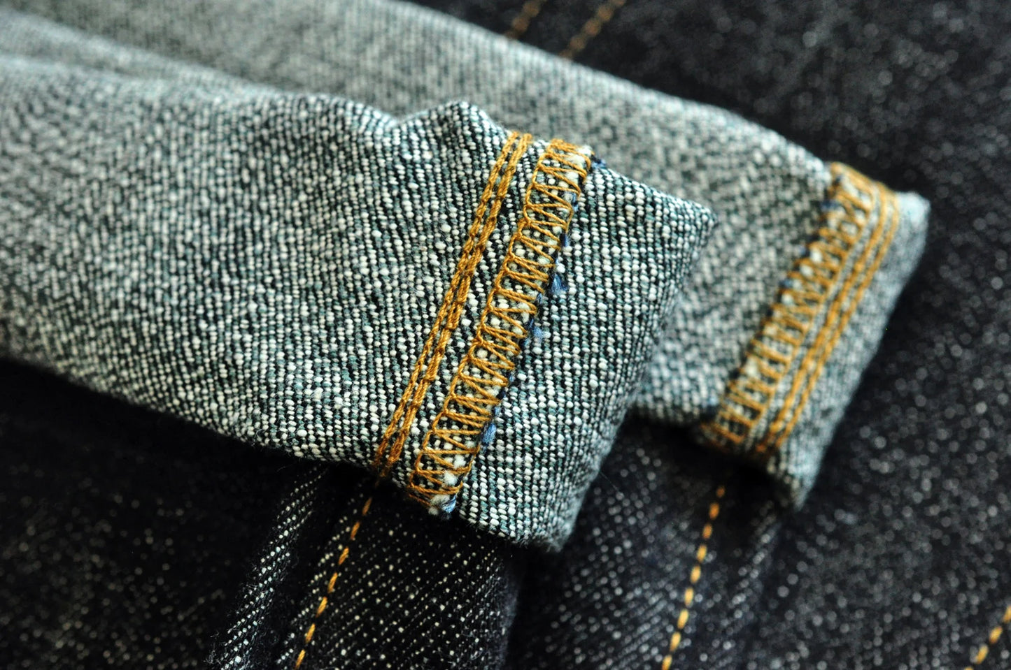 Herren Jeans im Vintage-Stil aus Selvedge Raw Denim mit Silber-überzogenen Knöpfen