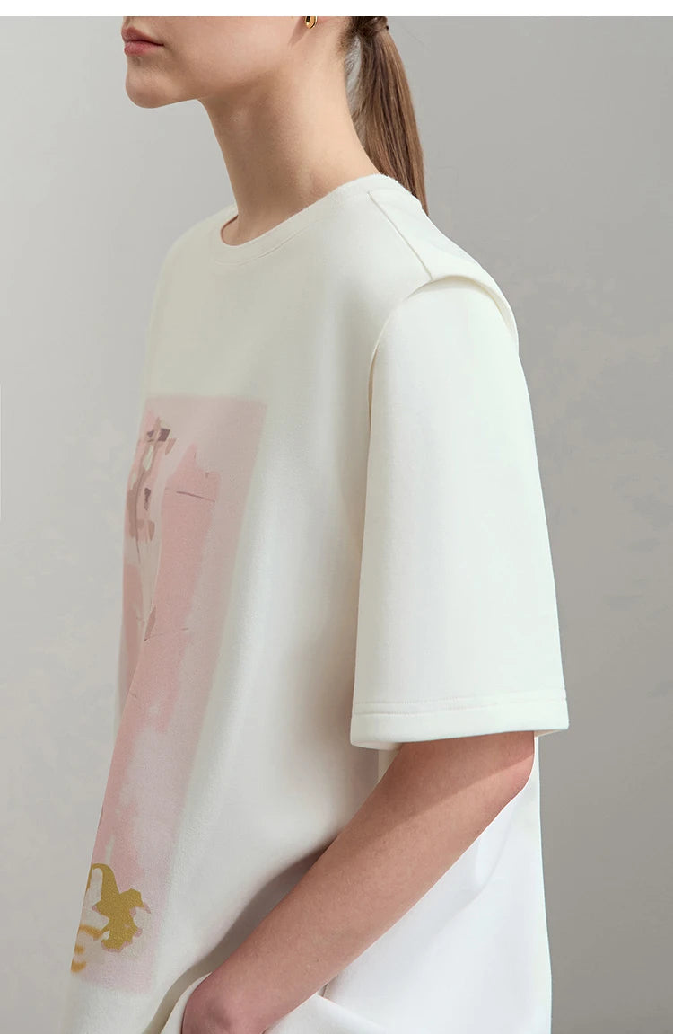 Damen T-Shirt im minimalistischen Stil mit lässigem O-Ausschnitt und Kunstdruck