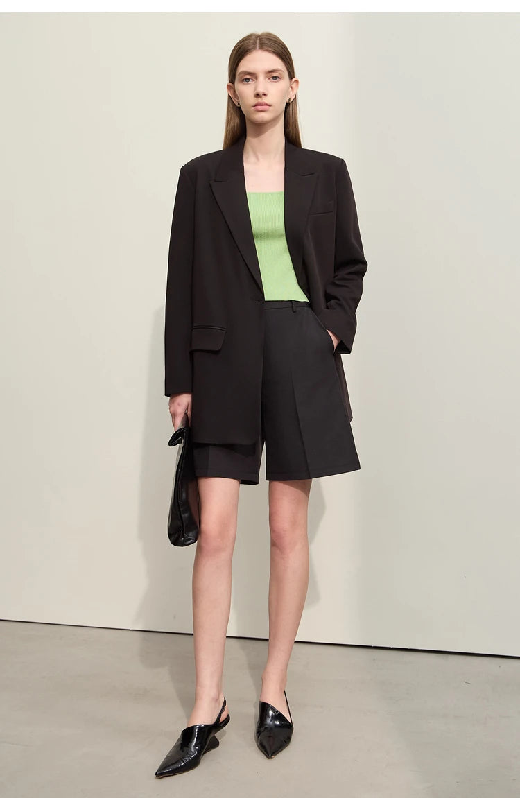 Damen Shorts im minimalistischem Stil mit Taschen für lässige Basics