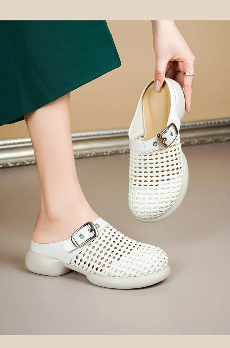 AIYUQI frauen Maultiere Hausschuhe 2025, Neue Mittlere Ferse Geflochtene Geschlossene Zehe Frauen Hausschuhe Sommer Große Größe Hohl Weibliche Schuhe