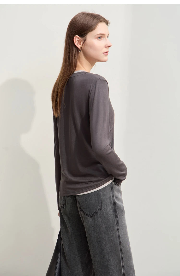 Damen T-Shirts im Minimalismus-Stil mit Patchwork für den Herbst 2024