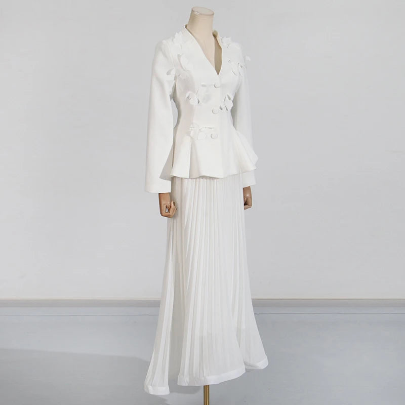 Elegantes Damenkleid mit Rundhalsausschnitt, halblangen Ärmeln und Spitzen-Patchwork-Design – figurbetont und stilvoll.