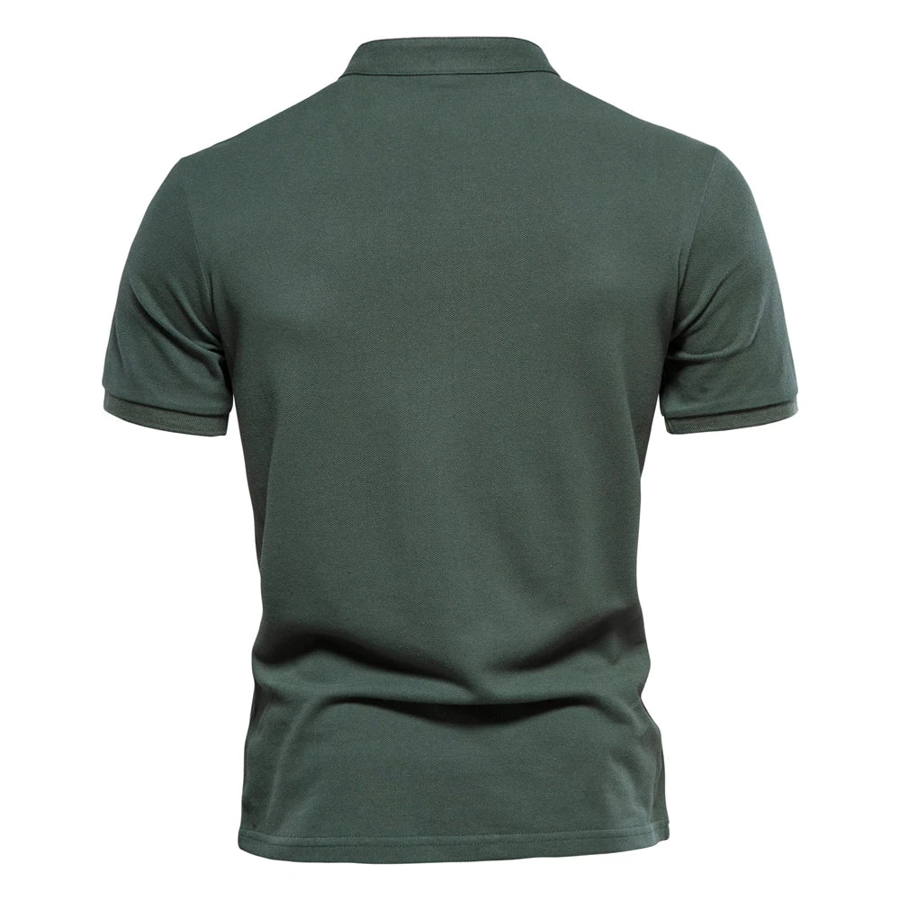 Herren Poloshirt aus 100 Prozent Baumwolle mit lässigem Stehkragen für den Sommer