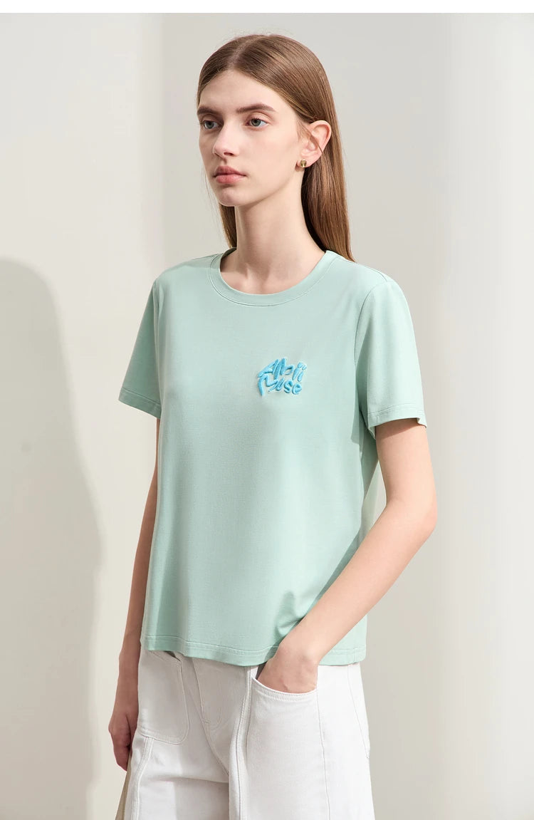 Damen T-Shirt im Minimalismus-Stil mit O-Ausschnitt und Stickerei