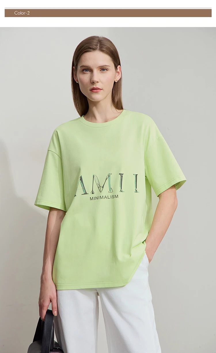 Damen T-Shirt im minimalistischen Design mit Rundhalsausschnitt und kurzen Ärmeln