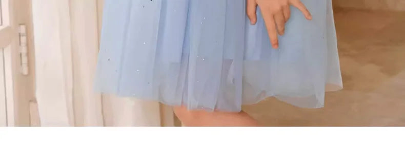 Ärmelloses Sommerkleid für Mädchen mit Blumenmuster und Pailletten – ideal für Hochzeiten und Geburtstagsfeiern
