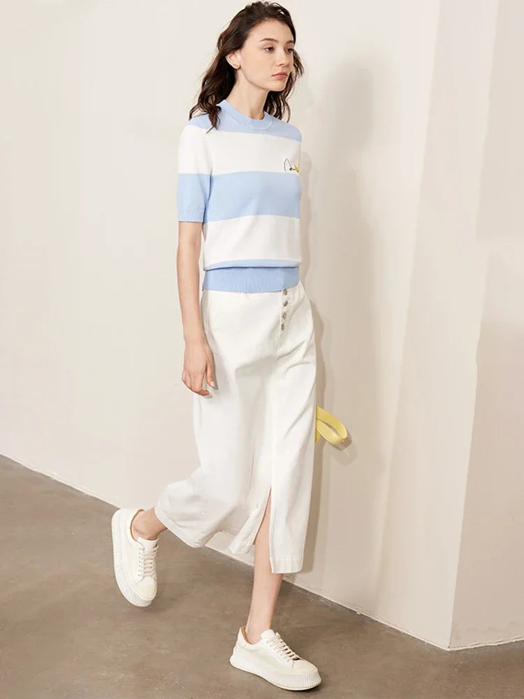 Damen Sommer-T-Shirt im Minimalismus-Stil mit gestreiftem Lächeln-Gesicht