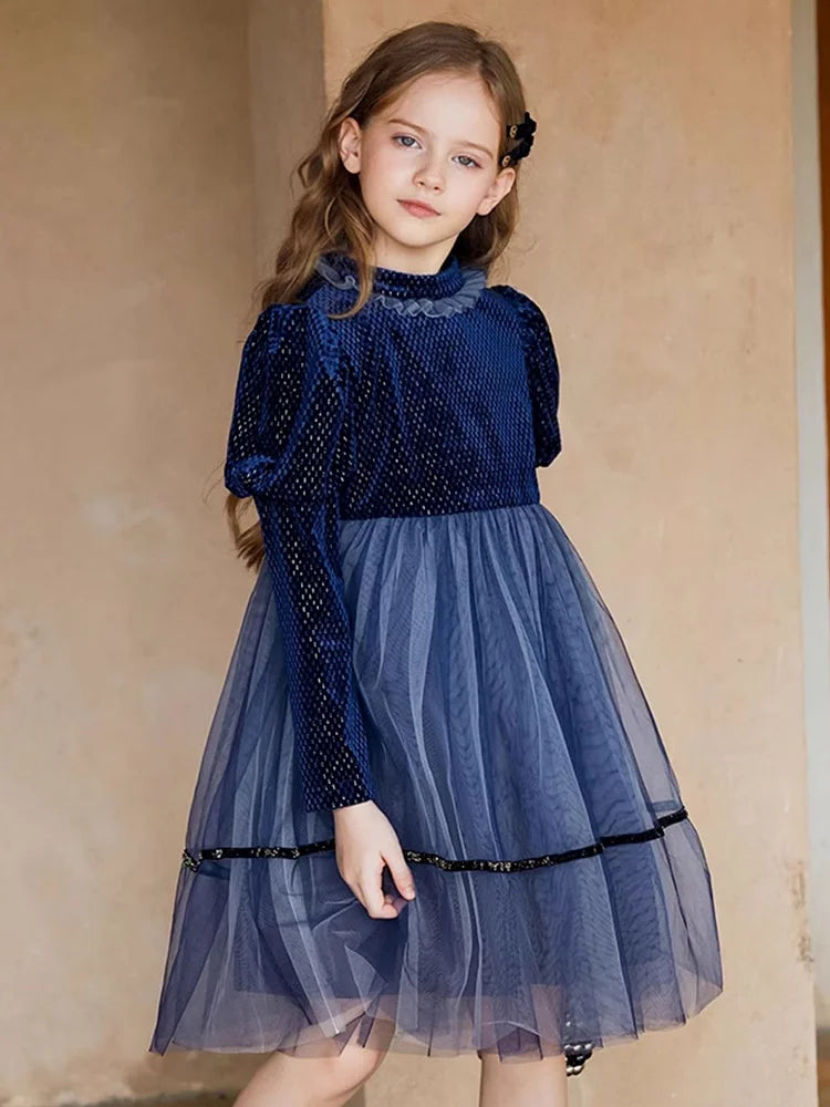 Ärmelloses Kinder-Prinzessinnenkleid aus beigefarbener Gaze mit niedlichem Design – ideal für den Sommer