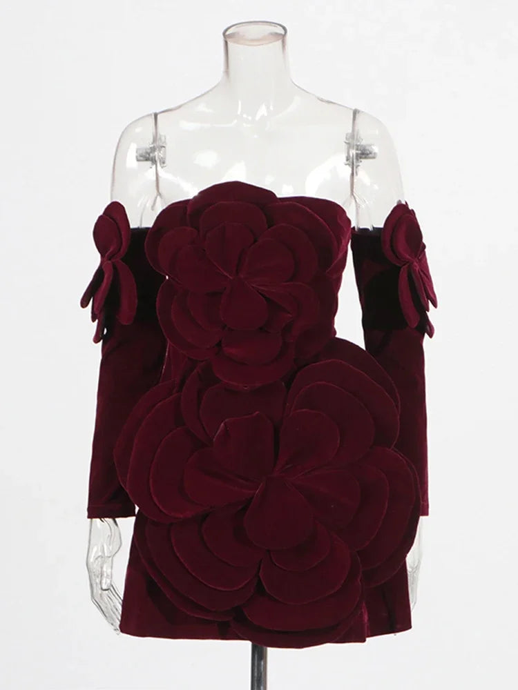 Elegantes Damenkleid mit Rundhalsausschnitt, kurzen Ärmeln und Patchwork-Design mit Quasten und Falten.