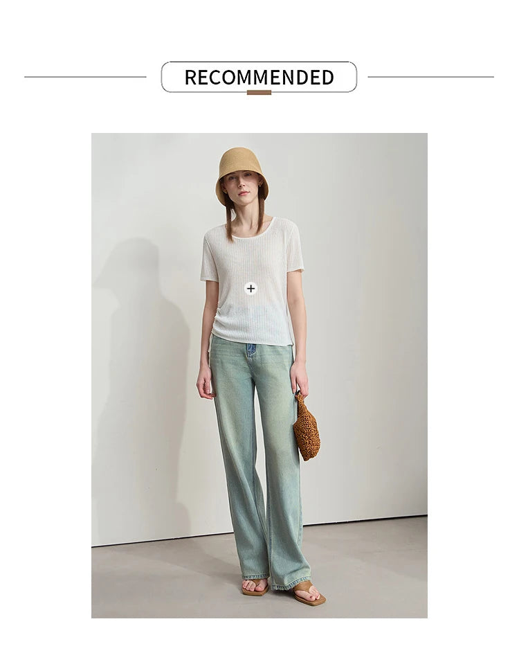 Damen Jeans im minimalistischen Sommer-Style mit schmalem geradem Bein