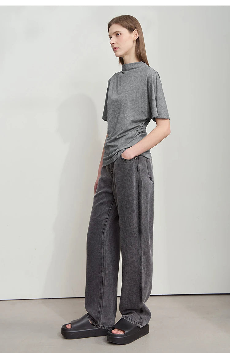 Damen T-Shirt im minimalistischen Sommer-Stil mit solidem Rollkragen und Kurzarm