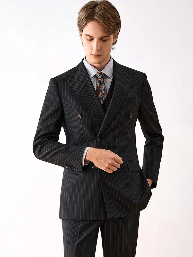 Hochwertiger Herrenanzug in Slim Fit mit schwarzem Sakko, Weste und Hose – ideal für Hochzeiten und festliche Anlässe
