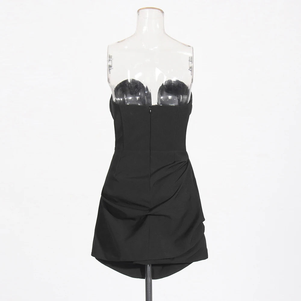 Elegantes Damenkleid mit Rundhalsausschnitt, kurzen Ärmeln und Patchwork-Design mit Quasten und Falten.