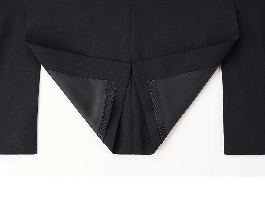 Herrenanzug aus 100% Wolle in tiefem Blau, doppelt geknöpft – ideal für Hochzeit, Dinnerparty oder den täglichen eleganten Auftritt.