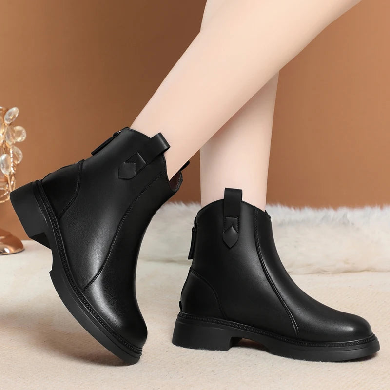 Damen Schnee Stiefel aus Faux Pelz mit rutschfester Sohle und Reißverschluss