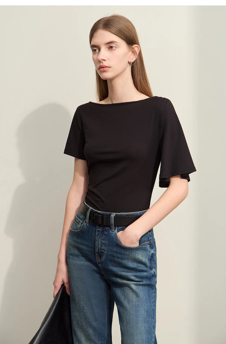 Damen T-Shirt im Minimalismus-Stil mit asymmetrischem Slash Neck und Raffen