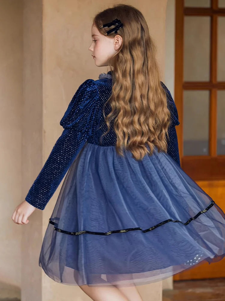 Ärmelloses Kinder-Prinzessinnenkleid aus beigefarbener Gaze mit niedlichem Design – ideal für den Sommer