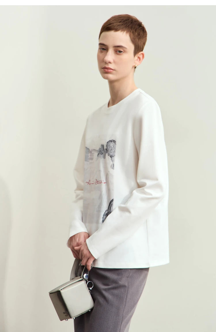 Damen T-Shirt im Minimalismus-Stil mit Kunstdruck und Stickerei für den Herbst