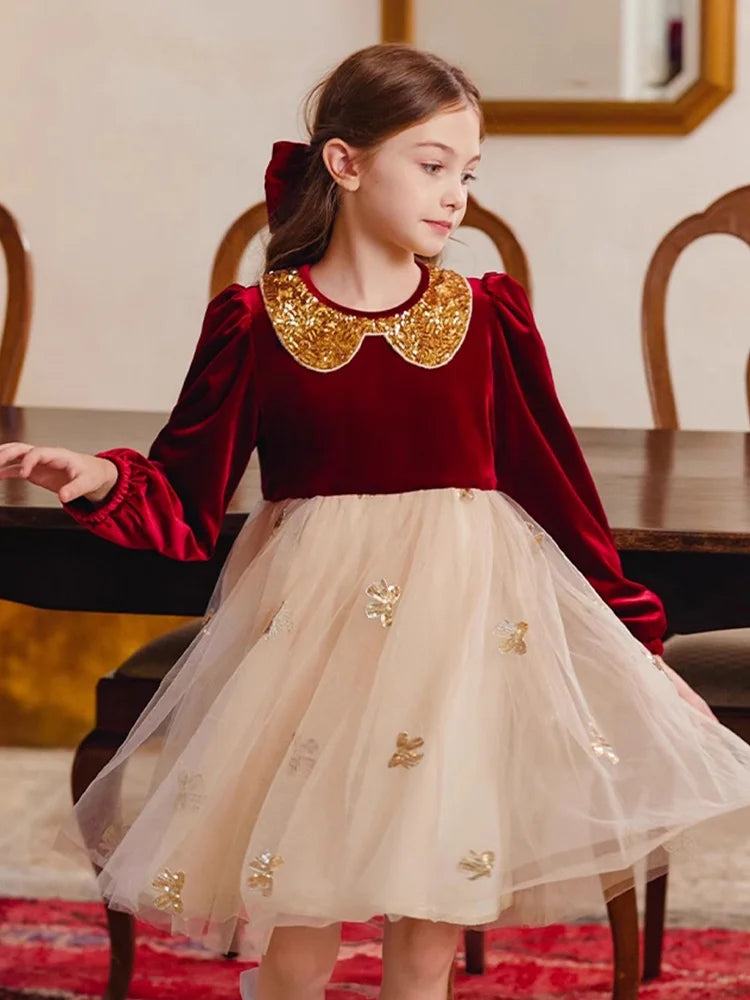 Kurzes Mädchen-Sommerkleid mit kurzen Ärmeln und Perlendekor – ideal für Hochzeiten und Geburtstagsfeiern