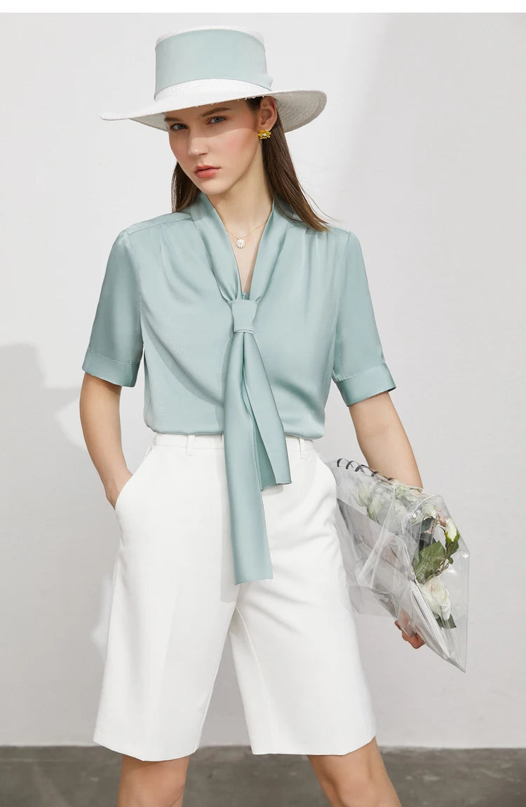 Damen Shorts im minimalistischen Stil mit hoher Taille für das Büro