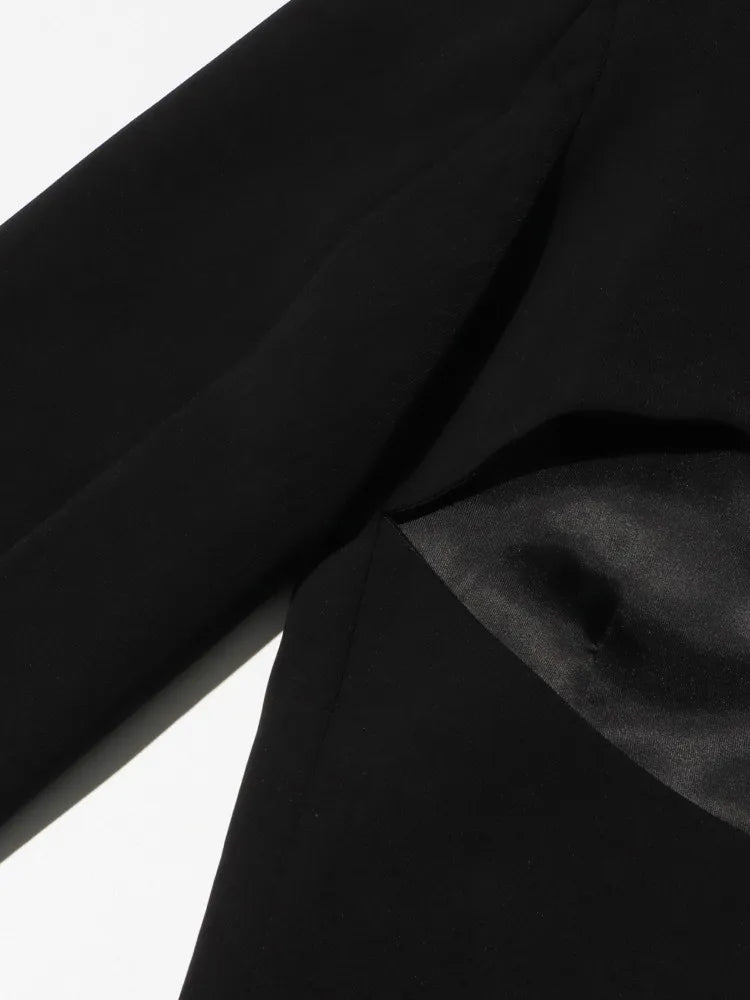 Eleganter Damen-Blazer mit Reverskragen und langen Ärmeln – Patchwork-Design und einreihiger Verschluss für einen lässigen Look.