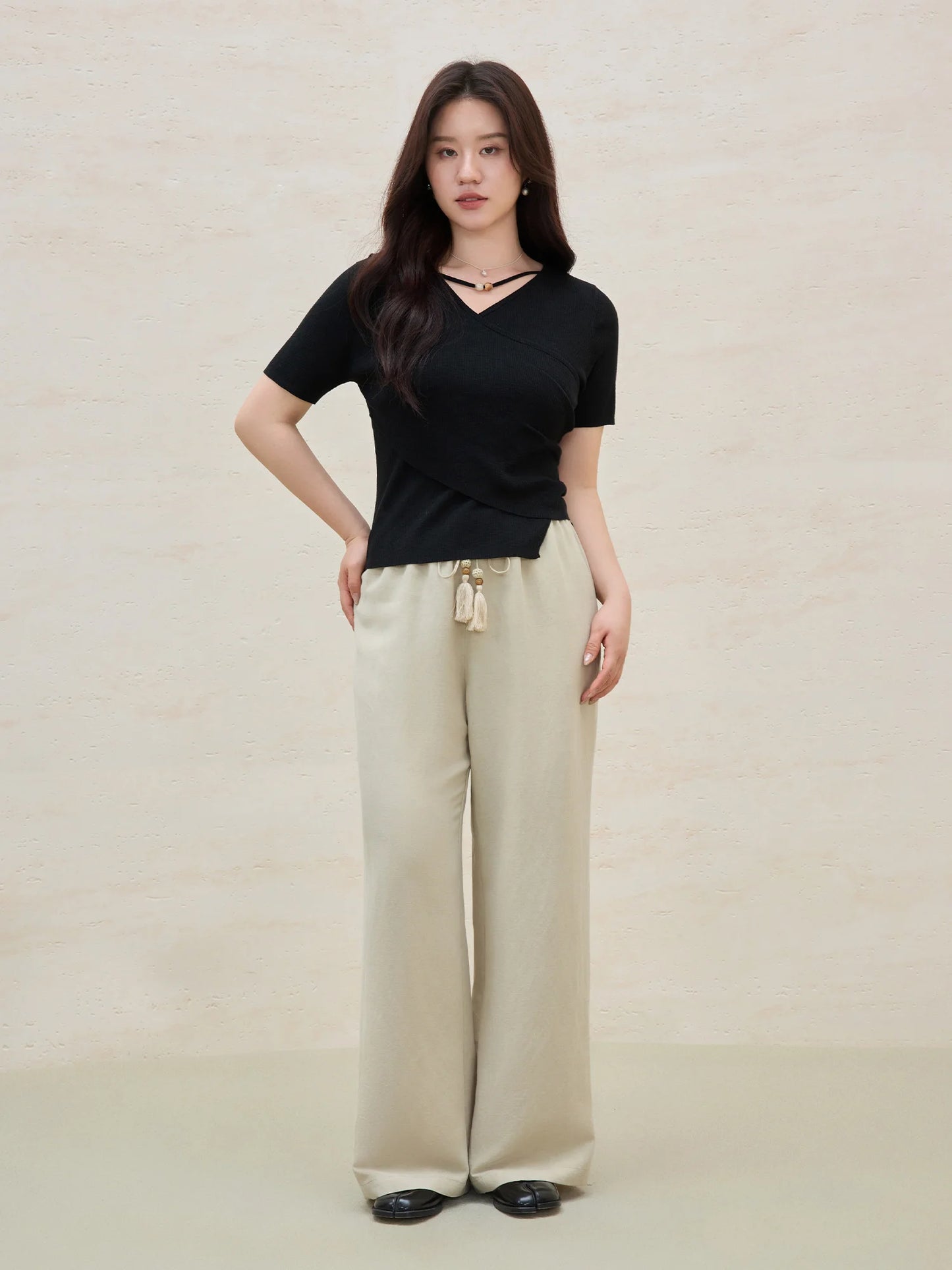 Damen-Polo-Shirt aus Baumwolle mit Polokragen, tailliertem Schnitt und abgerundetem Saum – ideal für den Sommer und den Alltag