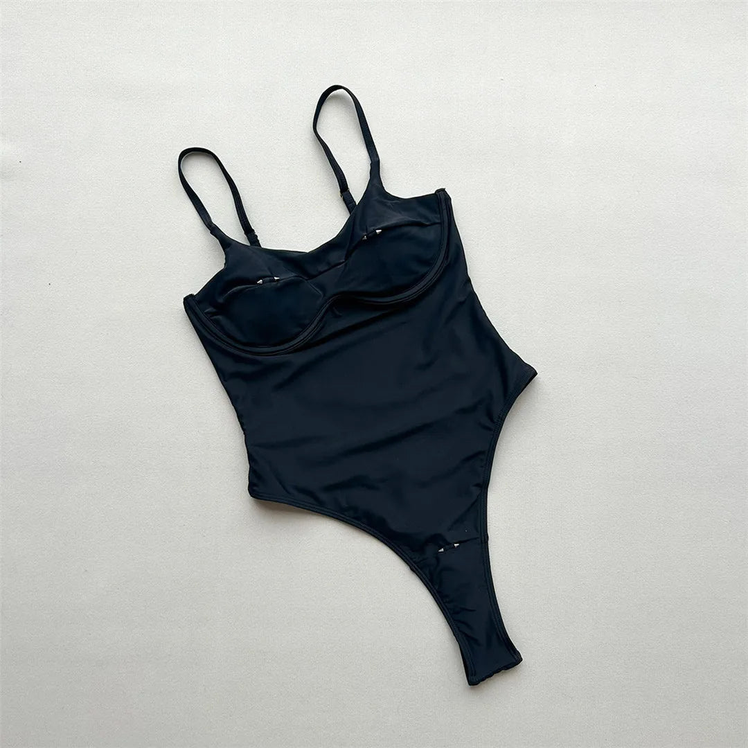 Damen-Badeanzug Cut-Out Bügel Micro-Tanga Weste gepolstert