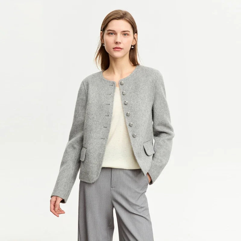 Damen Wolljacke aus Luxus-Tweed im Vintage-Stil mit Knopf und Taschen
