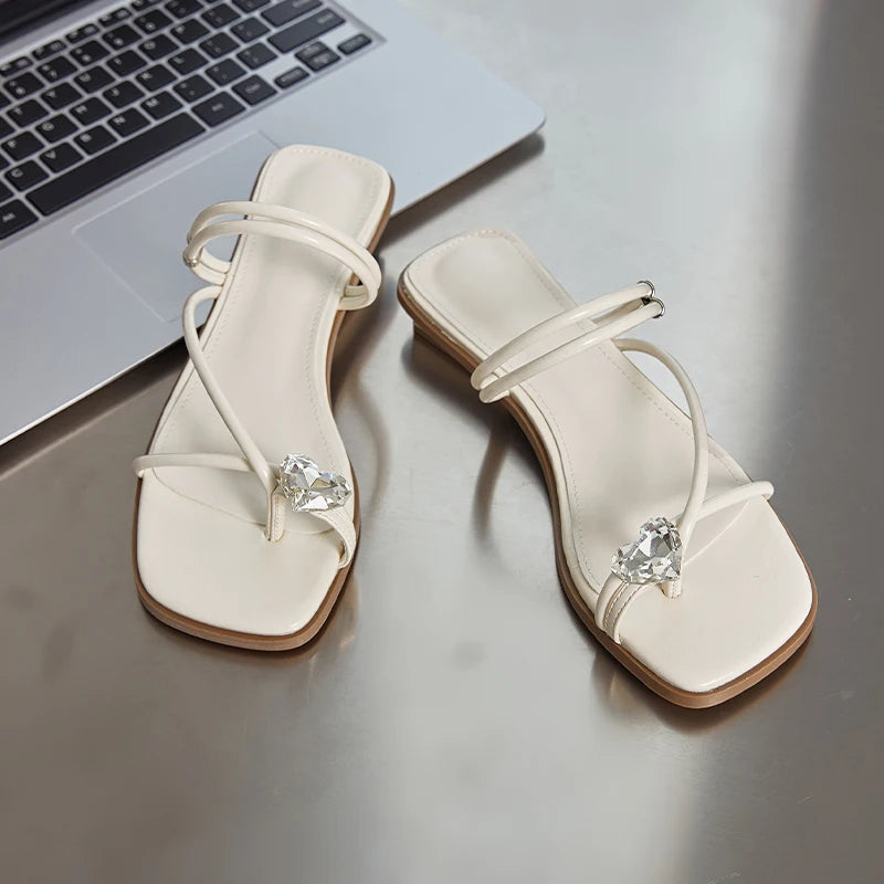 AIYUQI Damen-Hausschuhe, Sommer 2022, neue rutschfeste Dünnriemen-Sandalen für Damen, große Zehen-Clipping-Flip-Flops für Damen