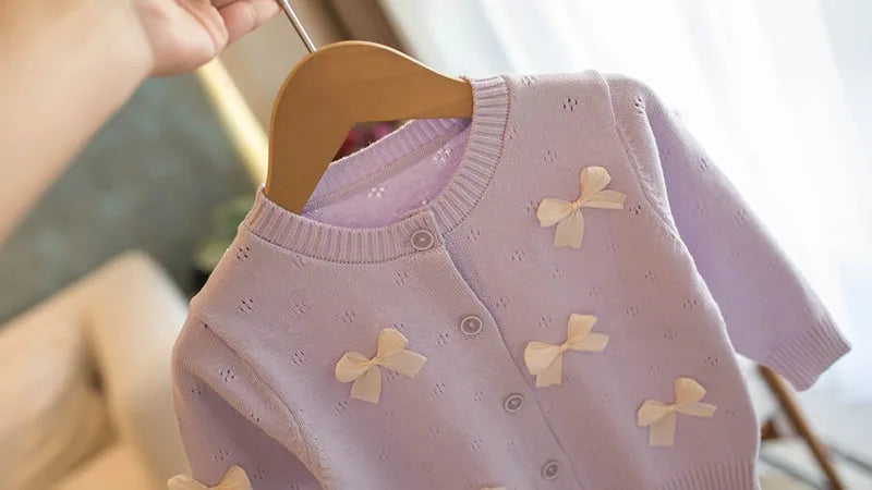 Mädchen Strickjacke im Farbblock mit niedlichem Bogen für Kinder 0-4 Jahre
