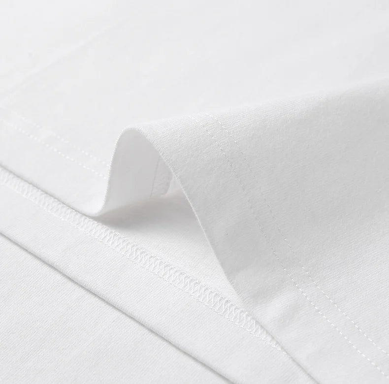Herren T-Shirt aus hochwertiger Baumwolle im einfarbigen Trenddesign für den Sommer