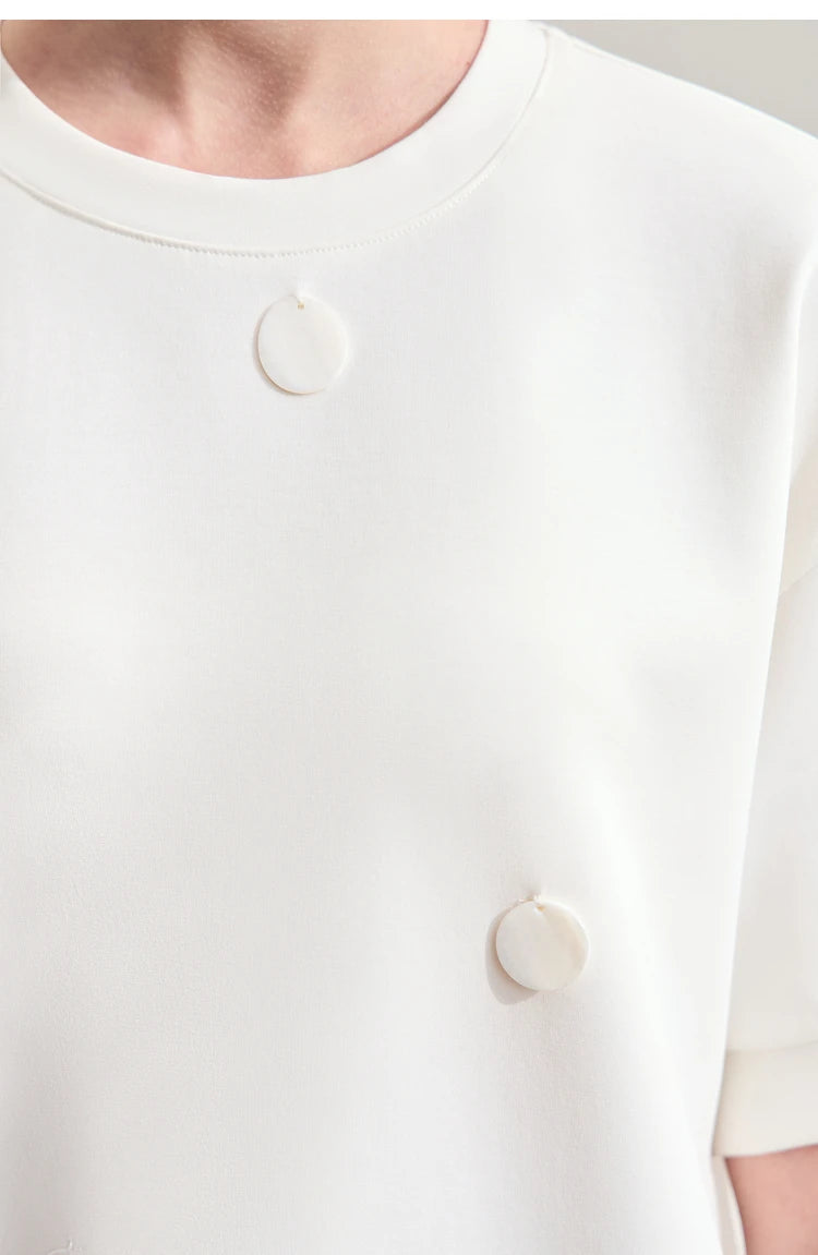 Damen T-Shirts im Minimalismus-Stil mit losem Patchwork und Dekoration