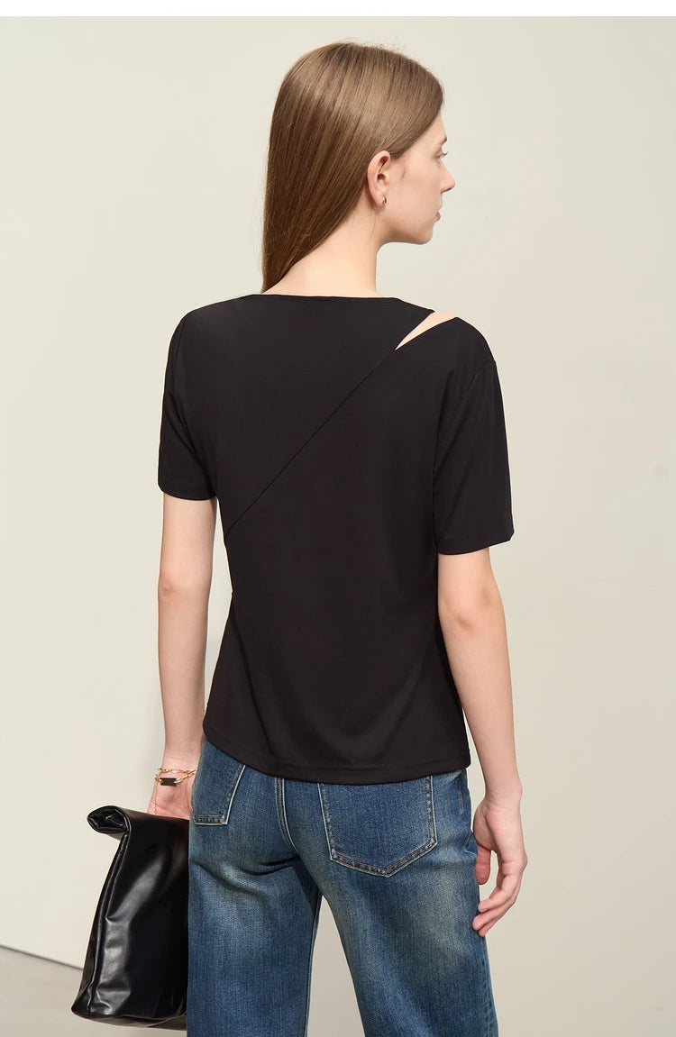 Damen T-Shirts im Minimalismus-Stil mit asymmetrischem V-Ausschnitt und kurzen Ärmeln
