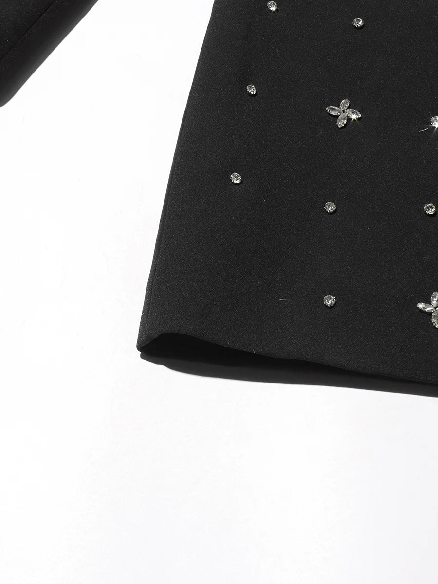 Ärmelloses, trägerloses Damen-Tunikakleid mit Patchwork-Falten im minimalistischen Design – modisch und elegant