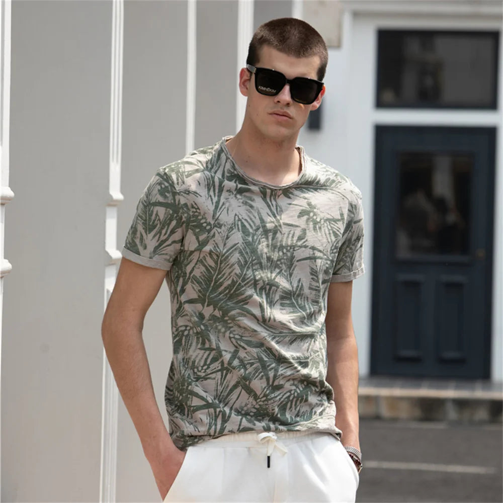 Herren T-Shirt im Hawaii-Stil aus 100 Prozent Baumwolle mit Oansatz Druck
