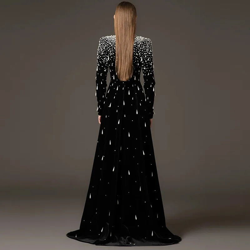 Elegante Damenjacke mit Perlenbesatz und Patchwork-Design, lockere Passform, Reverskragen und langen Ärmeln.