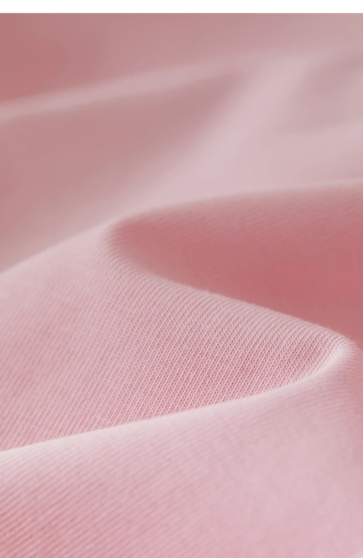 Damen T-Shirts im minimalistischen Stil mit abstraktem Druck für den Sommer