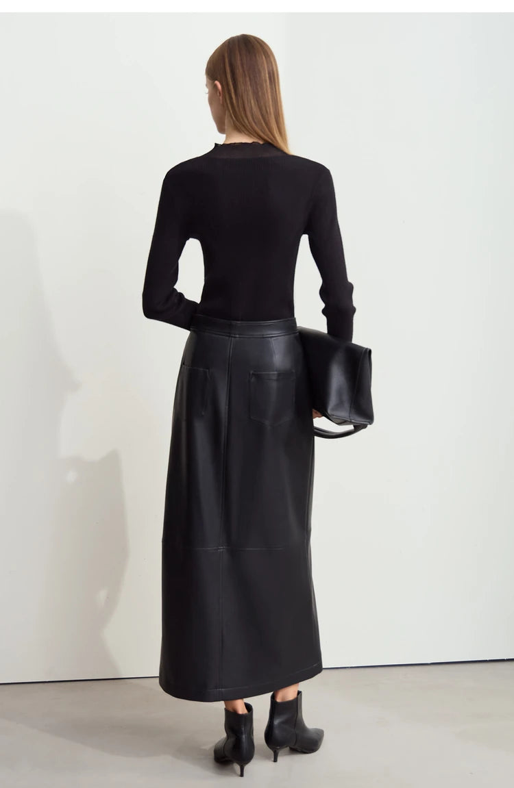 Damen Rollkragenpullover mit transparentem Panel aus der Winterkollektion 2024