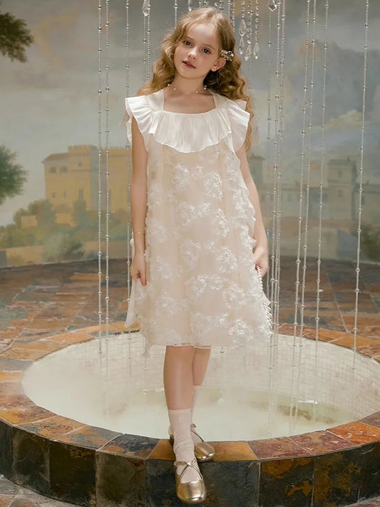 Kurzes Mädchenkleid mit Puffärmeln – ideales Prinzessinnen-Outfit für Sommerfeste und Partys