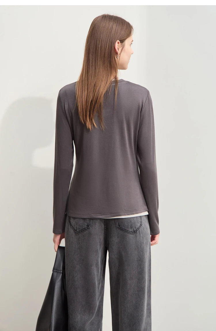 Damen T-Shirts im Minimalismus-Stil mit Patchwork für den Herbst 2024