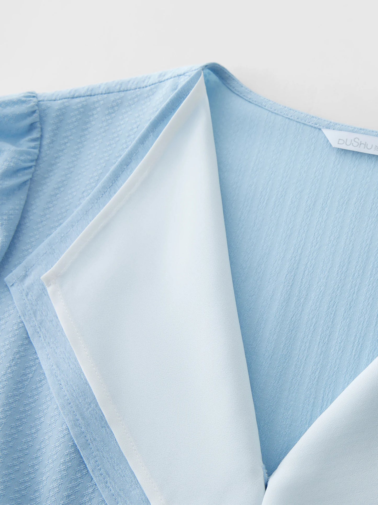 Zweifach tragbare Damenbluse mit romantischem Design für den Sommer