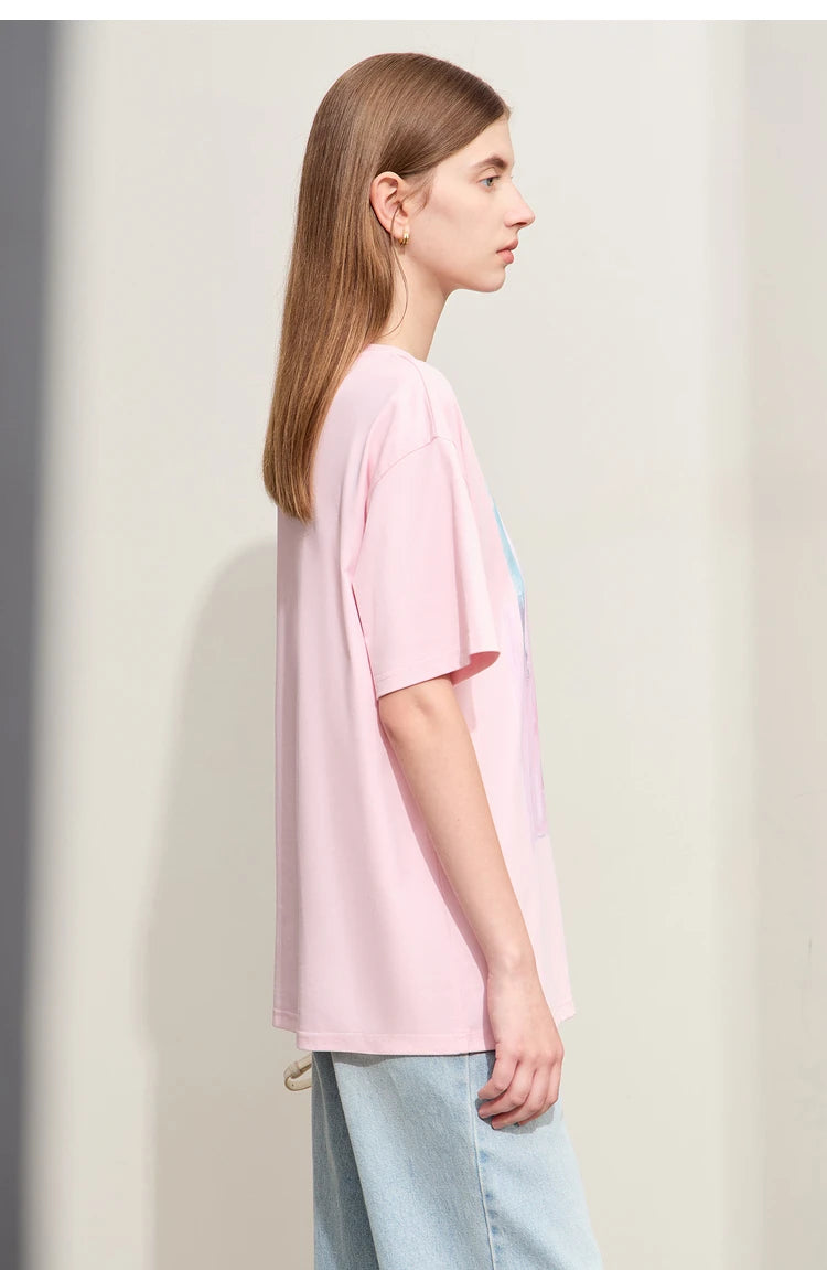 Damen T-Shirts im minimalistischen Stil mit abstraktem Druck für den Sommer