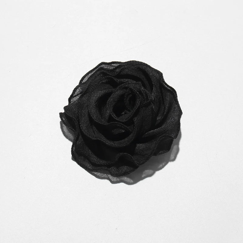 Ärmelloses Damenkleid mit 3D-Blumen, schwingendem Kragen und Rückenausschnitt – ideal für besondere Anlässe