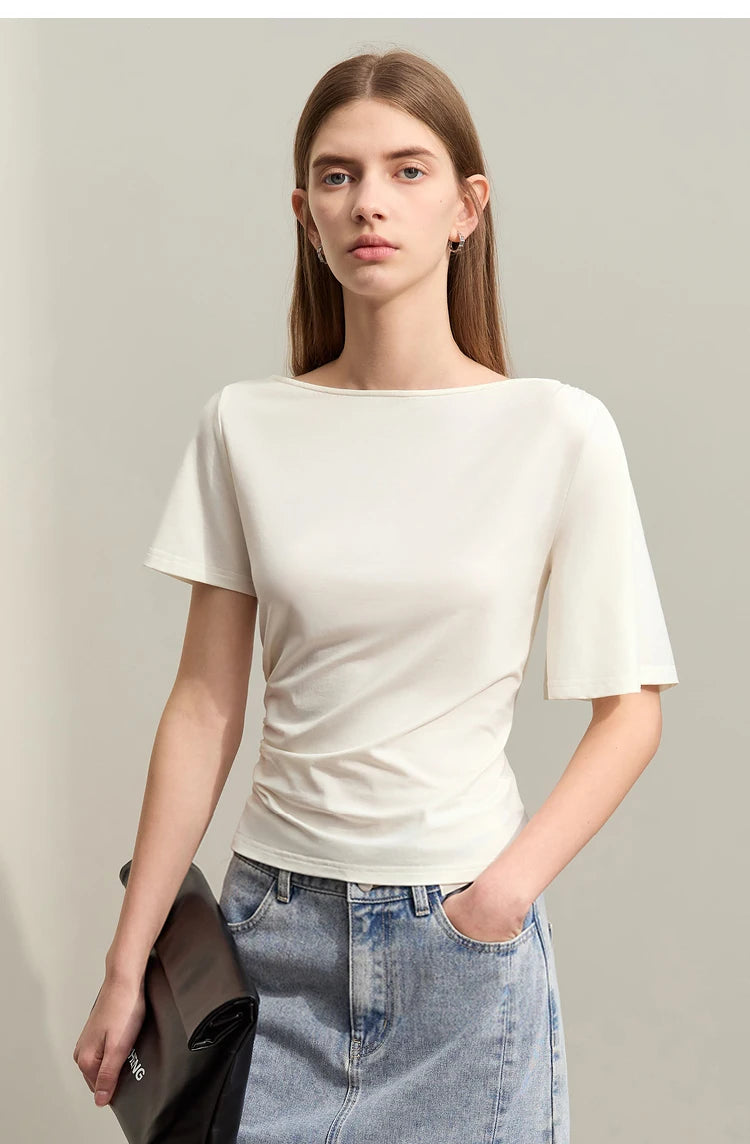 Damen T-Shirt im Minimalismus-Stil mit asymmetrischem Slash Neck und Raffen